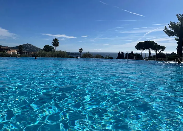 Village Cap Esterel, Piscine, Plage