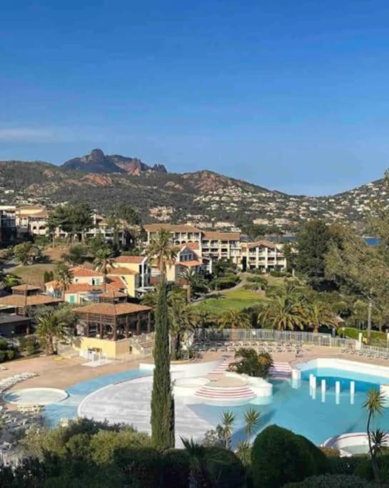 Village Cap Esterel, Piscine, * Saint-Raphaël