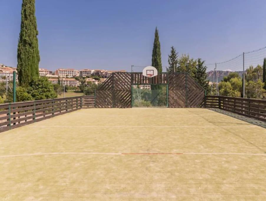 Village Cap Esterel, Piscine, Appartement *
