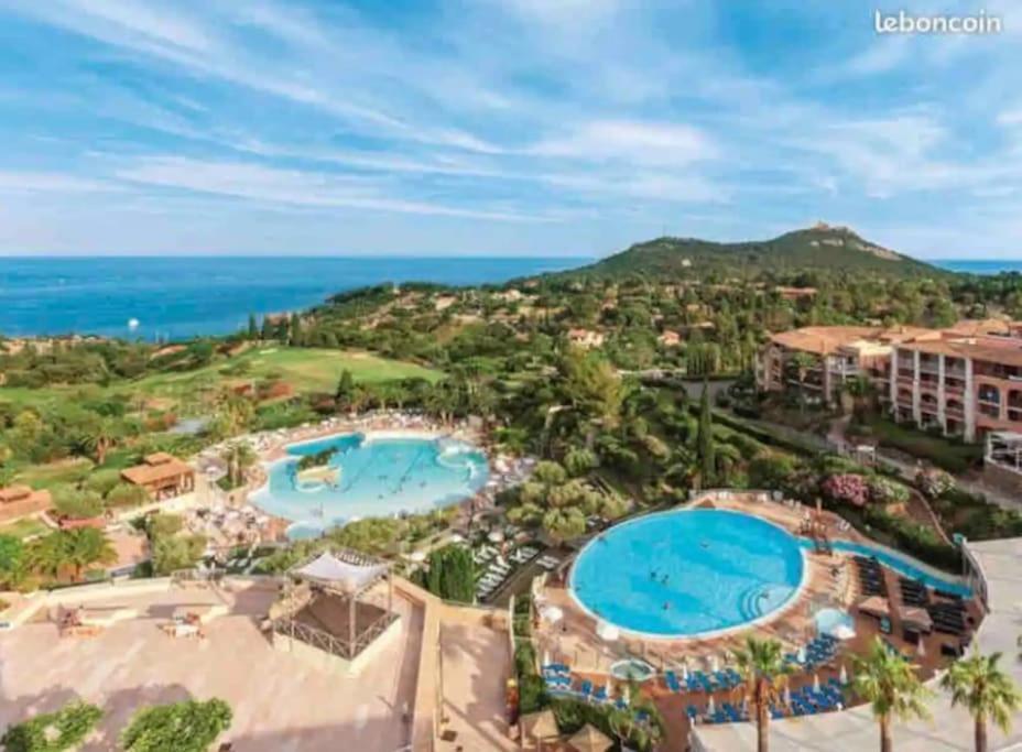 Village Cap Esterel, Piscine,
